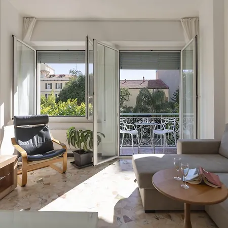 Carlotta By Interhome